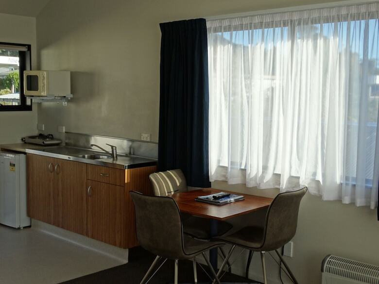 Alpine Glacier Motel