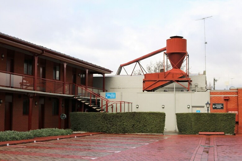 Sovereign Park Motor Inn