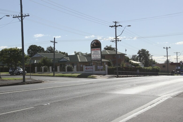 Across Country Motel And Serviced Apartments