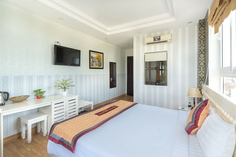 Jay Grand Hotel