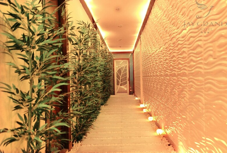 Jay Grand Hotel