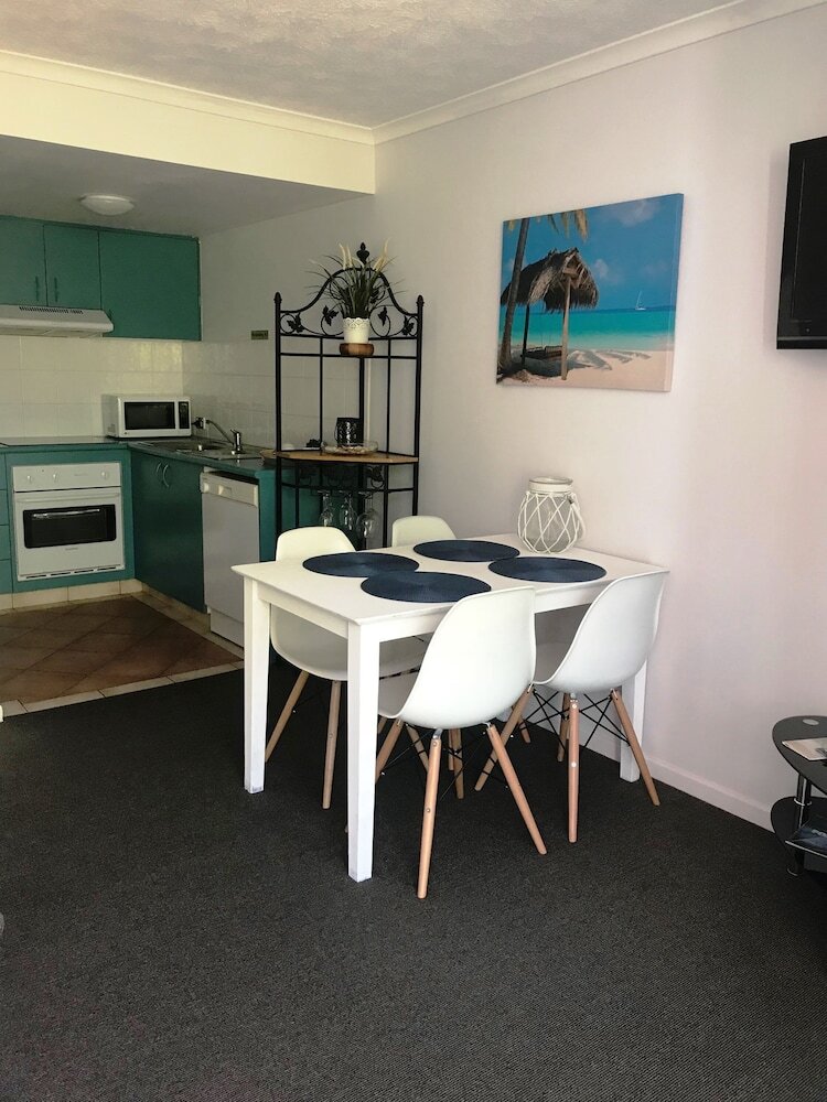 Apartamentos Surfers Beach Resort 2