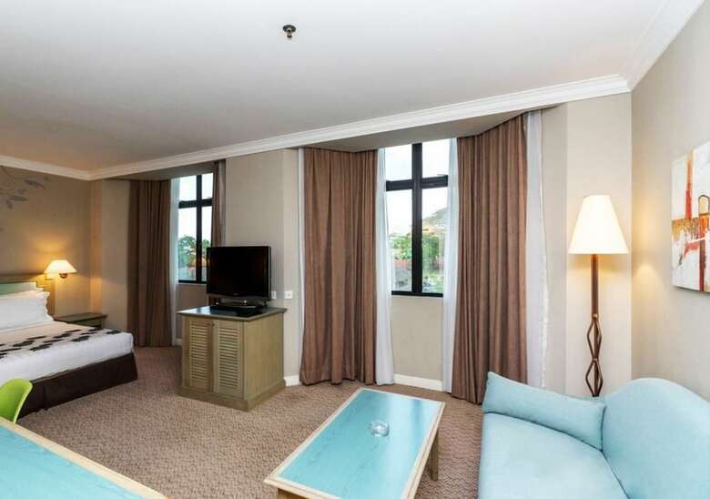 Regalodge Hotel