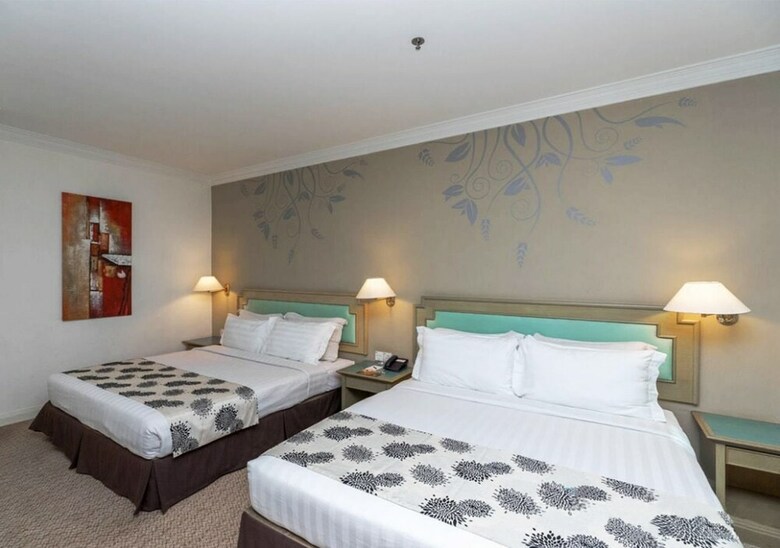 Regalodge Hotel