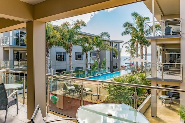 Edgewater Palms Apartments