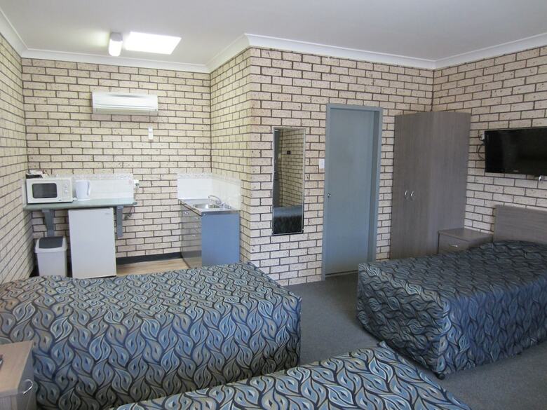 Cowra Crest Motel