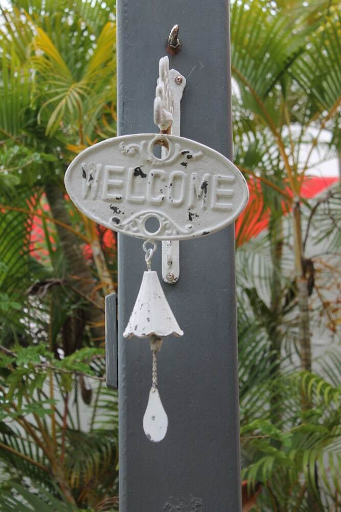 Hostal Civic Guest House