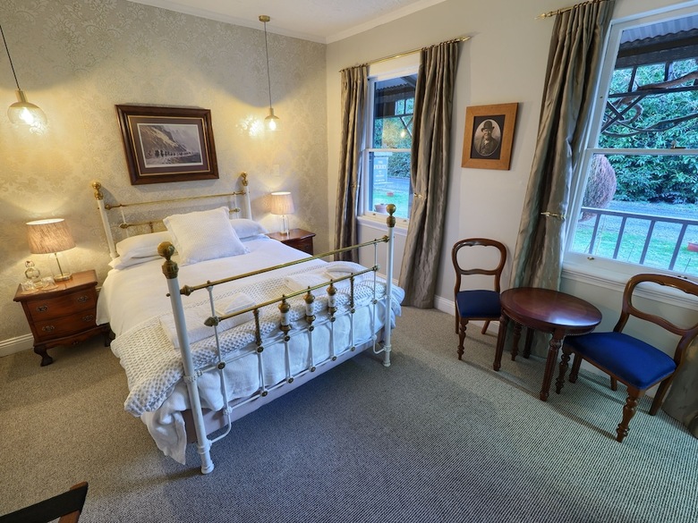 The Old Ferry Hotel B&B