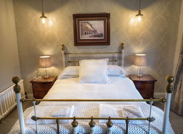 The Old Ferry Hotel B&B