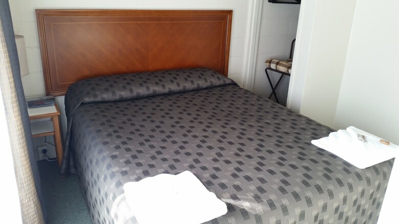 Hotel Admirals Motor Inn