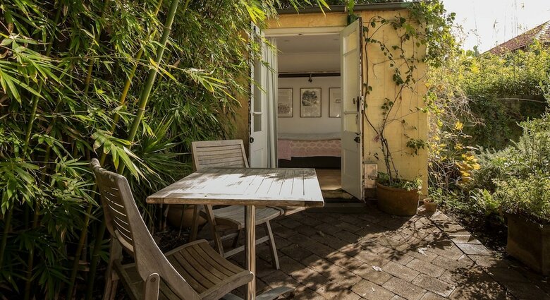 Bed & Breakfast Bondi Beach House