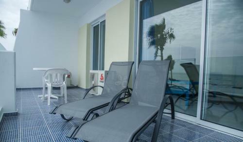 Paphinia Seaview Apartments