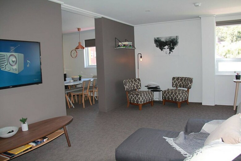 Black Buffalo Hotel