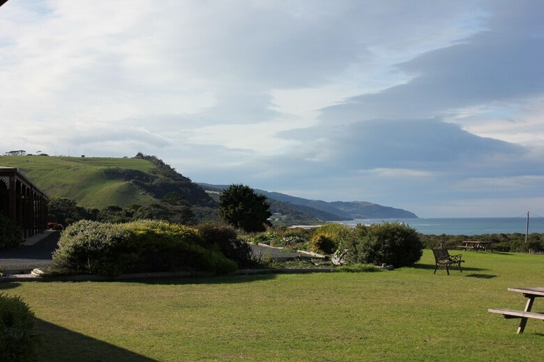 Skenes Creek Lodge Motel And Restaurant