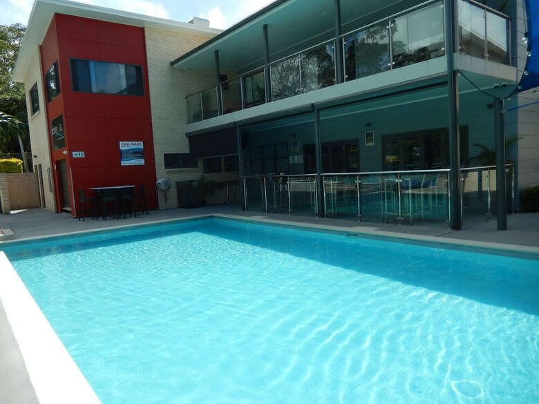 Middle Rock Holiday Resort