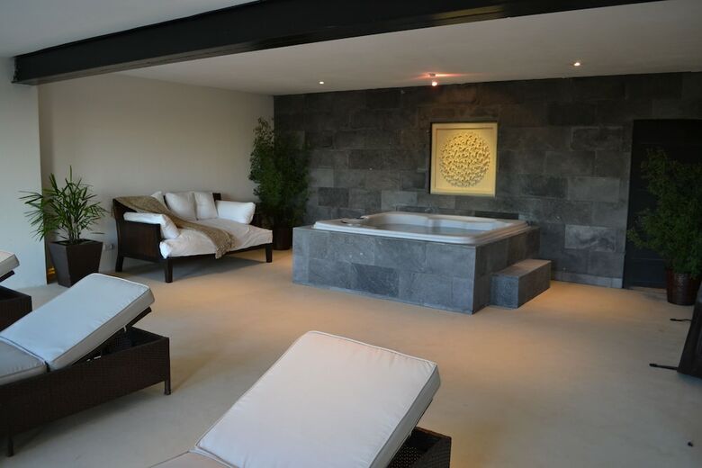 Posada St Michel Wellness Hotel
