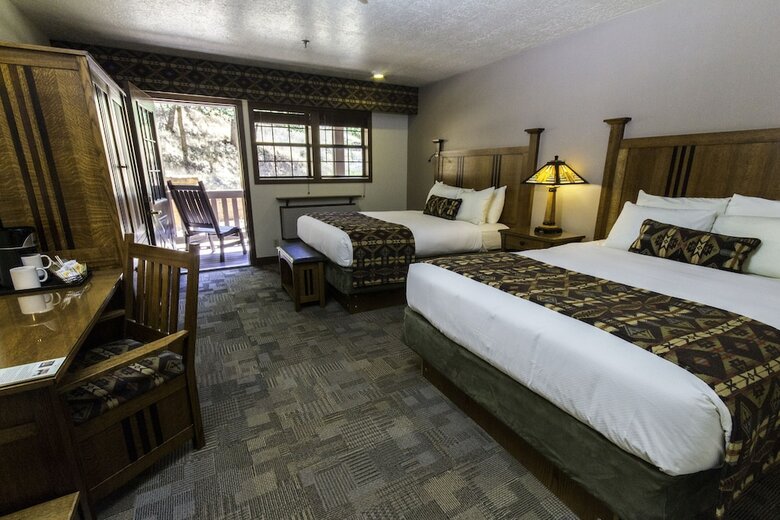 Hotel Zion Lodge - Inside The Park