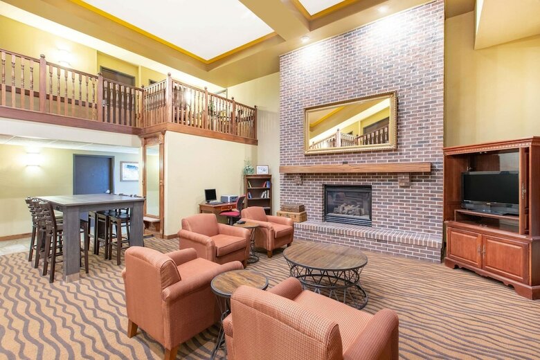 Hotel Americinn By Wyndham Ottumwa