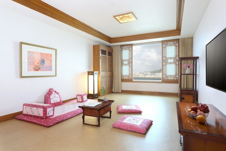 Hotel Ramada Plaza Jeju Ocean Front