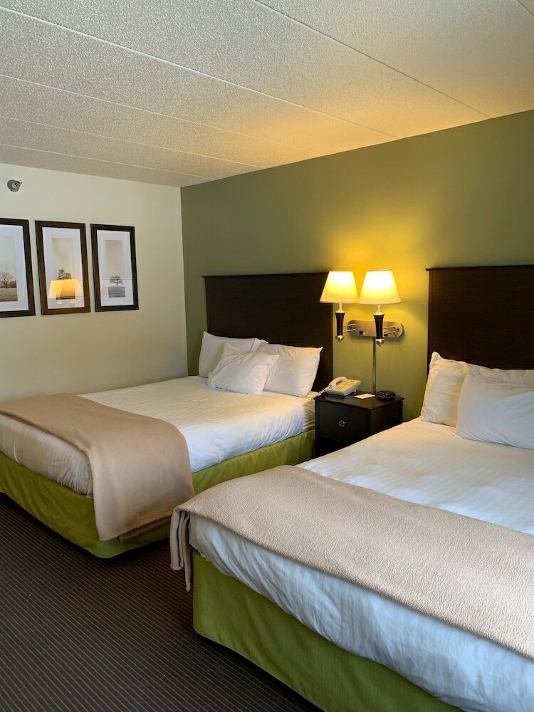 Hotel Americinn By Wyndham Hampton