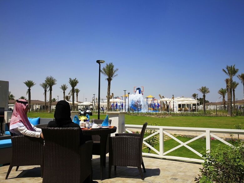 Hotel Dana Beach Resort