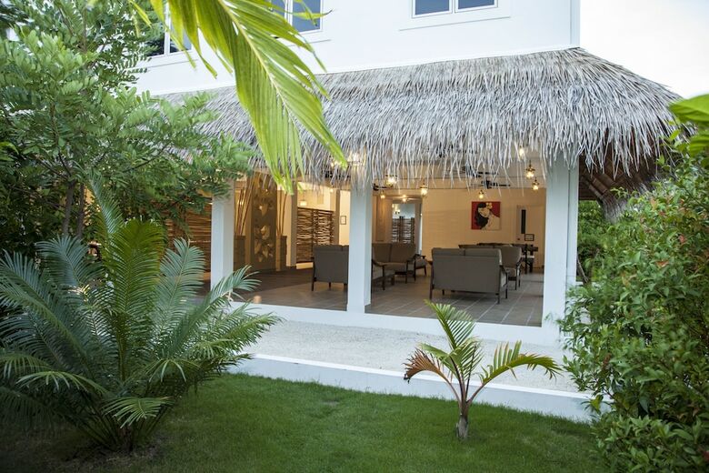Hotel Evexia Beach Collection - A Premium Wellness Retreat