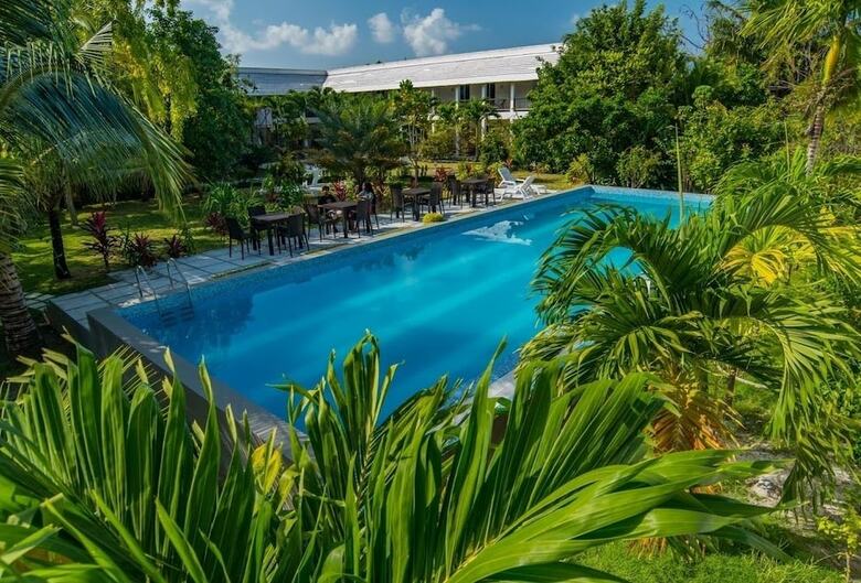 Hotel Evexia Beach Collection - A Premium Wellness Retreat