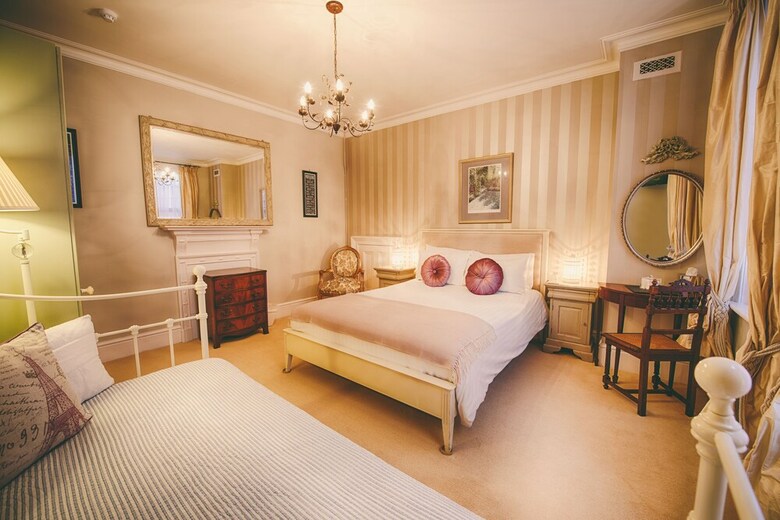 The Florence Suite Boutique Hotel