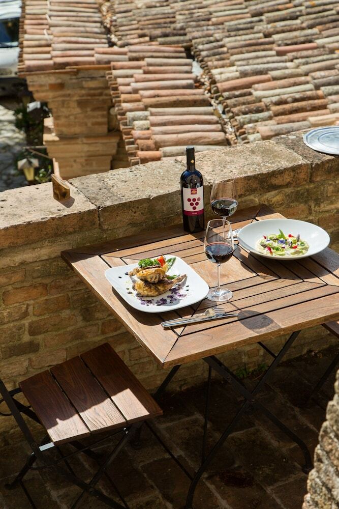 Hotel Castello Di Montegridolfo Spa Resort