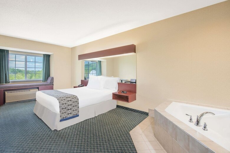 Hotel Microtel Inn & Suites By Wyndham Hamburg