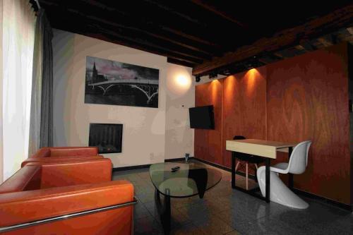 Amosa Li�ge City Centre Hotel