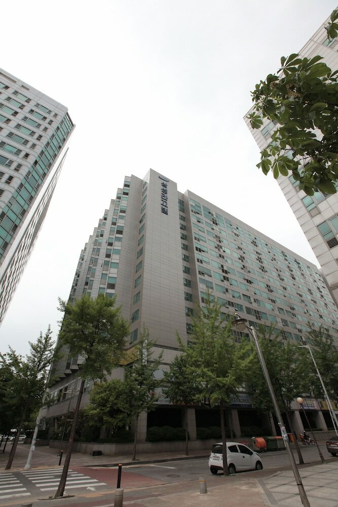 Apartamentos Aplex Residence