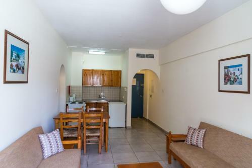 Kefalos Damon Hotel Apartments