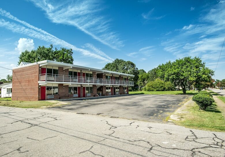 Motel Coach House