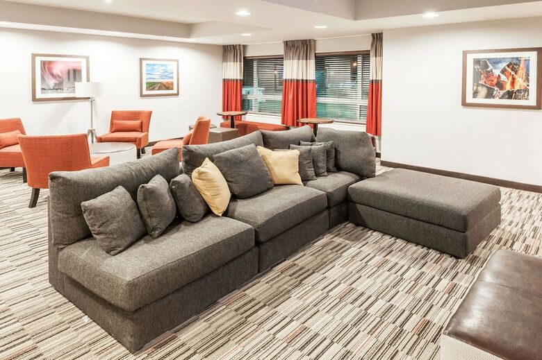Hotel Microtel Inn & Suites By Wyndham Fort St John
