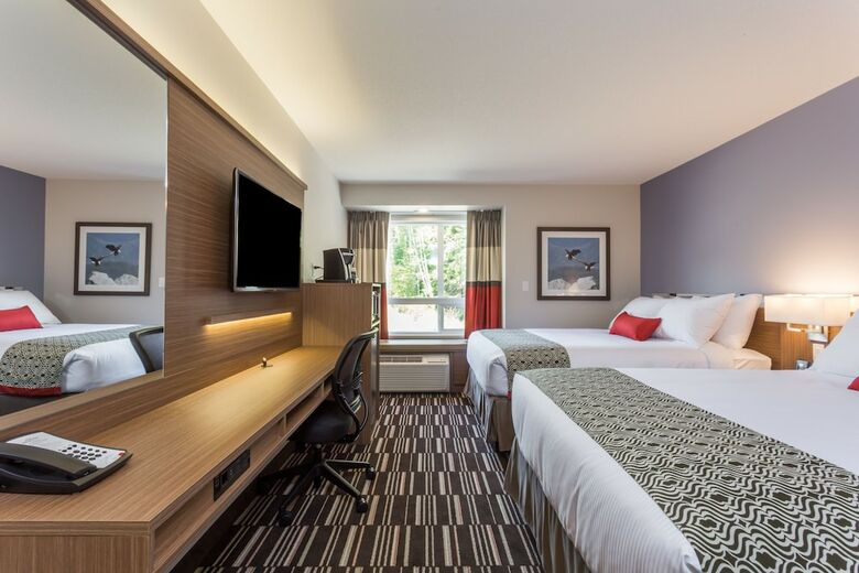 Hotel Microtel Inn & Suites By Wyndham Fort St John