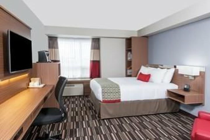Hotel Microtel Inn & Suites By Wyndham Fort St John