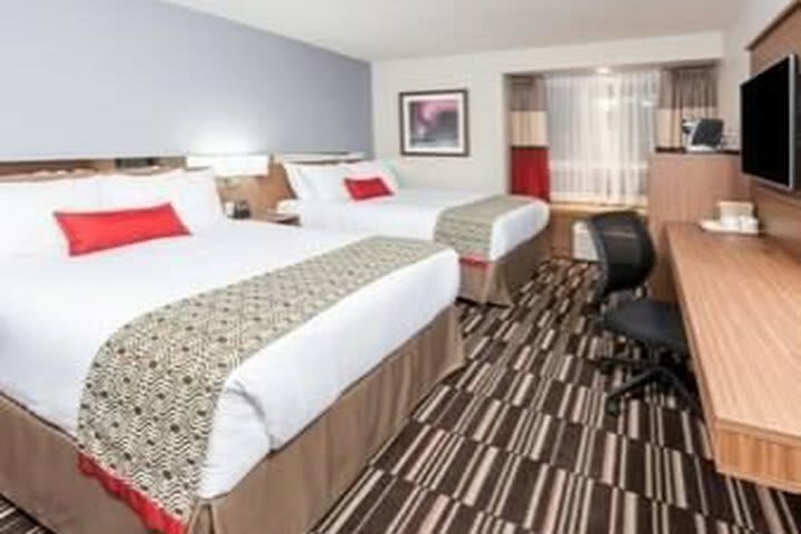 Hotel Microtel Inn & Suites By Wyndham Fort St John