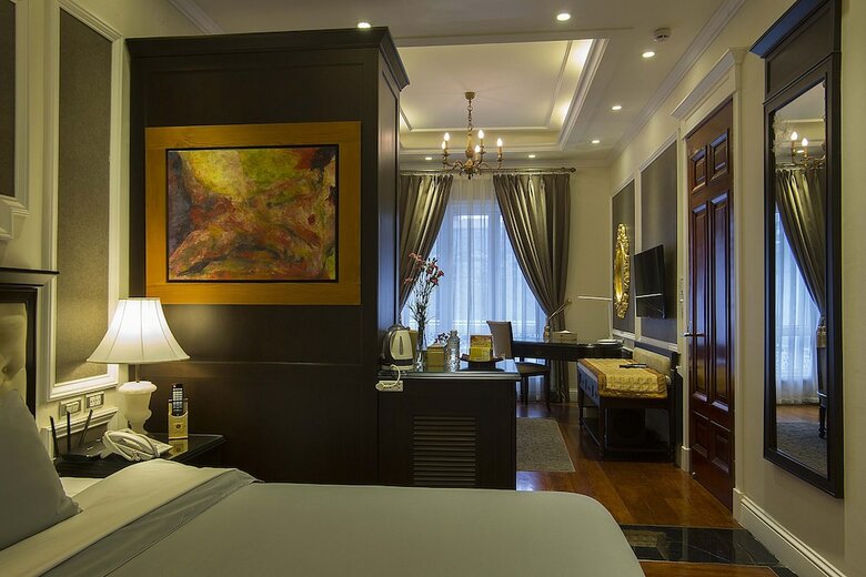 New Era Hotel And Villa