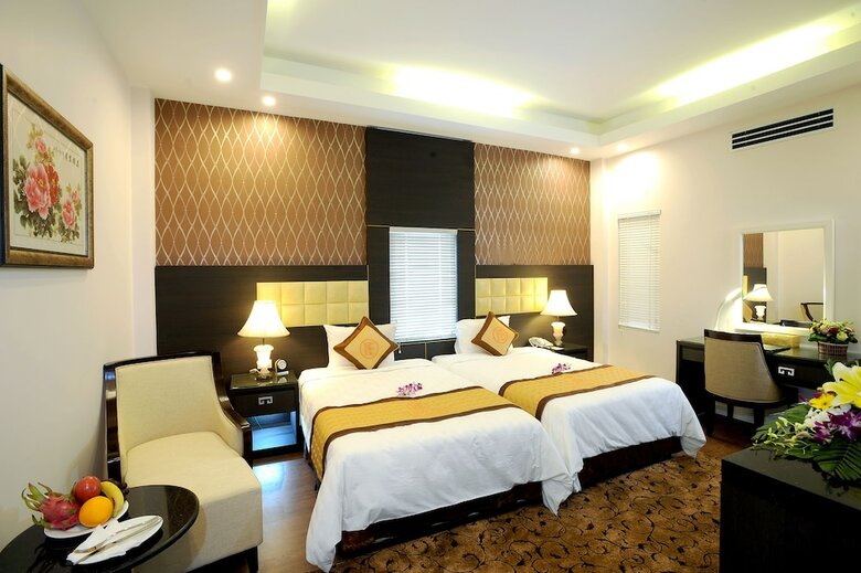 New Era Hotel And Villa