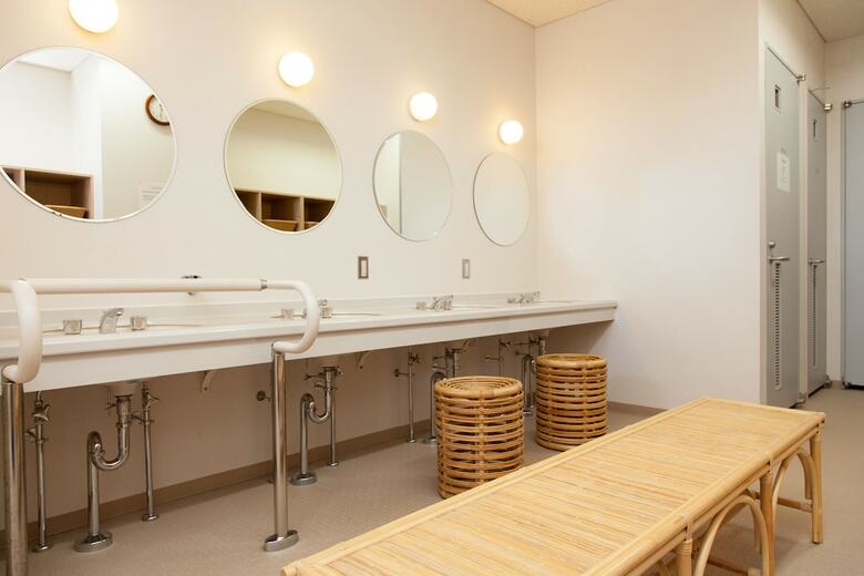 Hostal Shin-osaka Youth Hostel