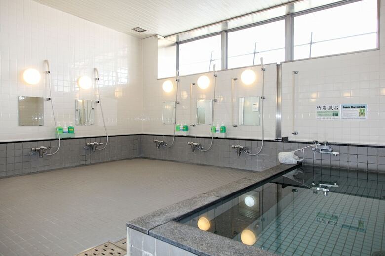 Hostal Shin-osaka Youth Hostel