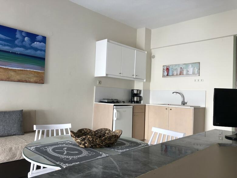 Oleander Apartments
