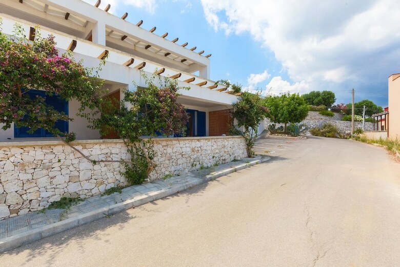 Terra Greci Apartments