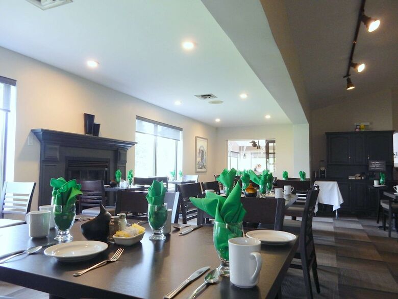 Danny?s Hotel Suites, Surestay Collection By Best Western