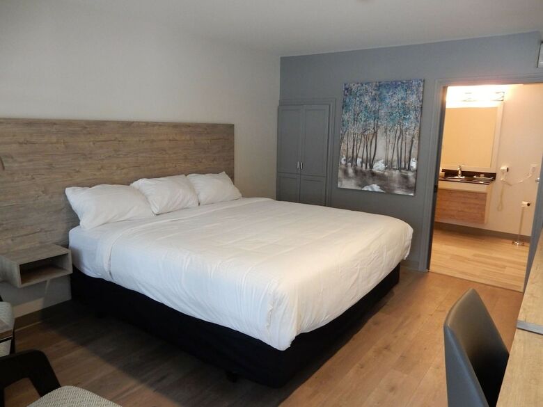 Danny?s Hotel Suites, Surestay Collection By Best Western
