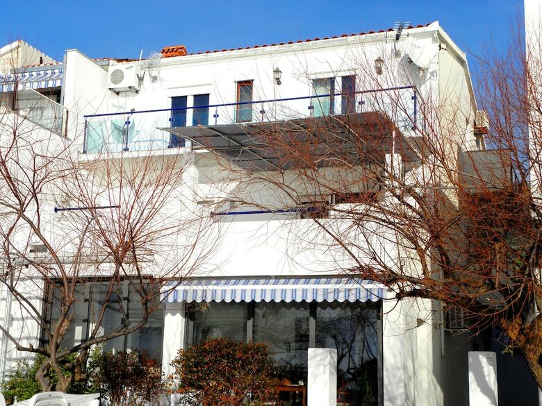 Hotel Beachfront Villa Mediteran