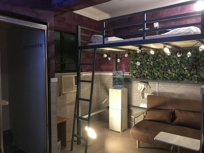 Hotel New Garden Hostel