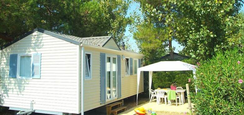 Camping Les Champs Blancs