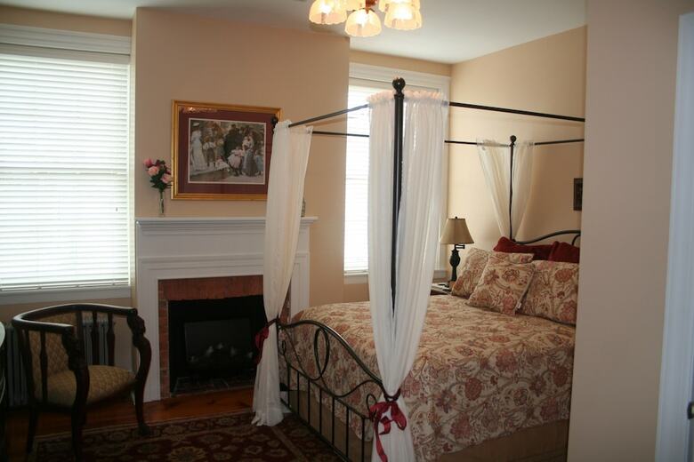 The Swope Manor Bed & Breakfast